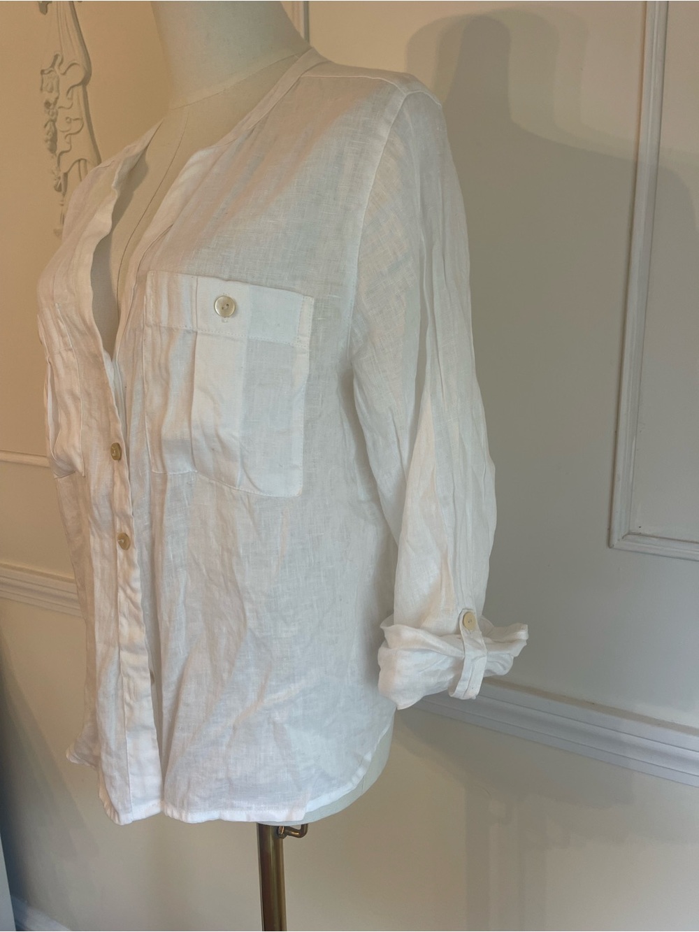 Isaac Mizrahi White 100% Linen Classic Breezy Linen Button-Front Shirt